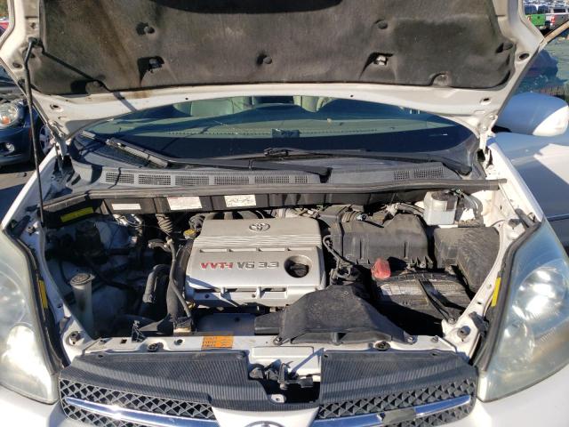 Photo 7 from auction – 2004 TOYOTA SIENNA XLE with VIN 5TDBA22C64S023682