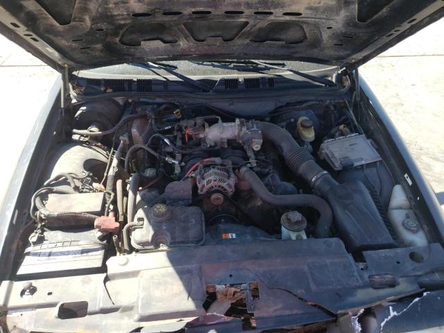 Photo 7 from auction – 2009 FORD CROWN VICT with VIN 2FAHP71V39X129095