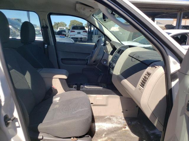 Photo 5 from auction – 2009 FORD ESCAPE XLS with VIN 1FMCU02799KB11638