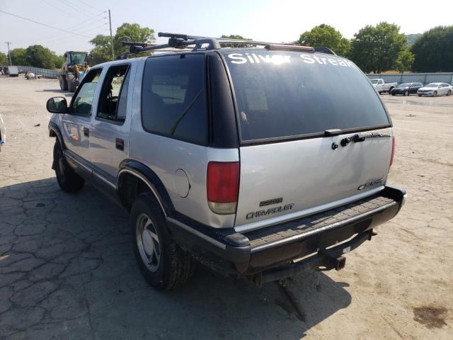 Photo 3 from auction – 1997 CHEVROLET BLAZER with VIN 1GNDT13W8V2145725