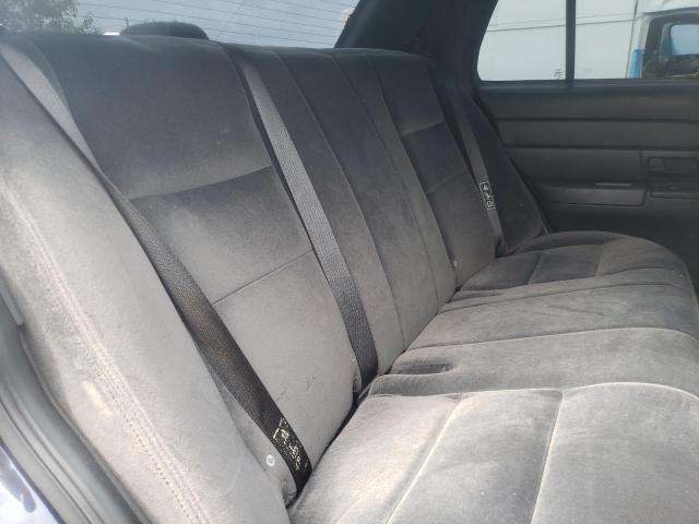 Zdjęcie 6 z aukcji – 2003 FORD CROWN VICT z VIN 2FAFP71W33X128794