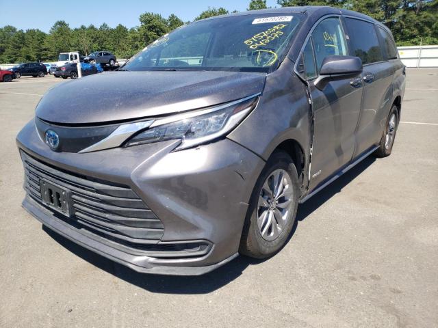 Photo 2 from auction – 2021 TOYOTA SIENNA LE with VIN 5TDKRKEC6MS042575