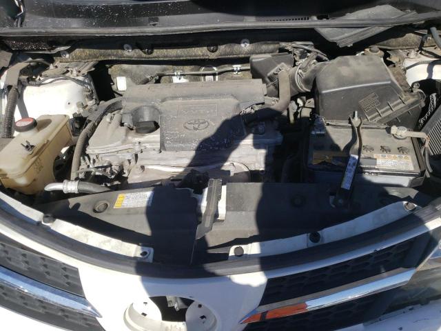 Photo 7 from auction – 2015 TOYOTA RAV4 LE with VIN JTMBFREV8FD145174