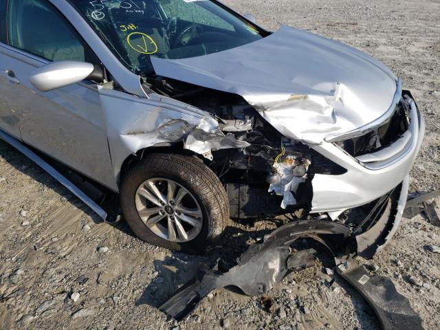 Photo 9 from auction – 2013 HYUNDAI SONATA GLS with VIN 5NPEB4AC8DH615551