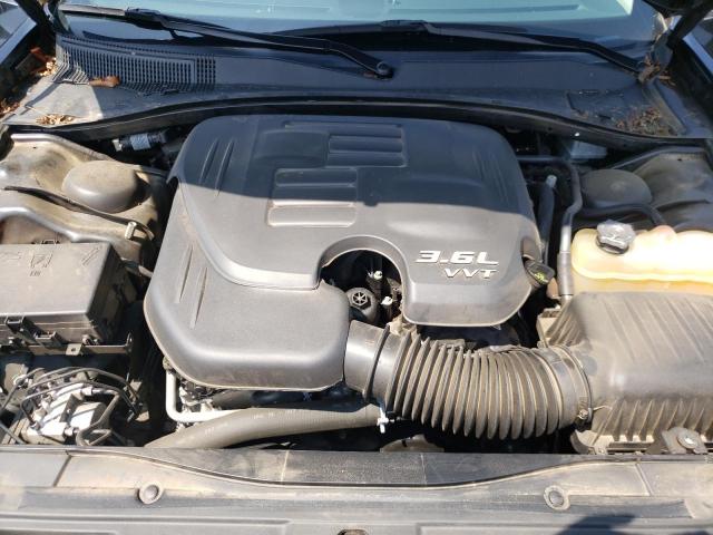 Photo 7 from auction – 2017 CHRYSLER 300 LIMITE with VIN 2C3CCAAG3HH647249