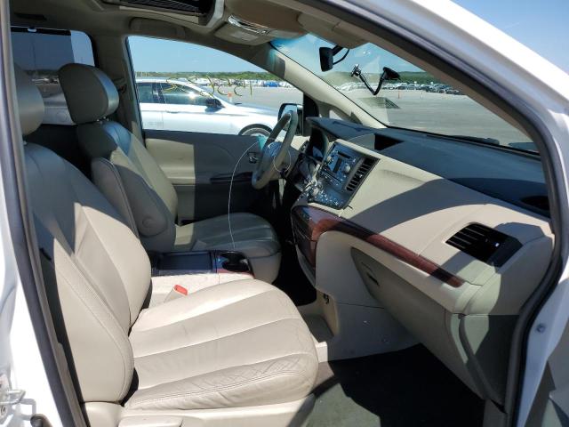 Photo 5 from auction – 2011 TOYOTA SIENNA XLE with VIN 5TDDK3DCXBS001366