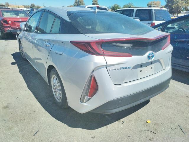 Photo 3 from auction – 2018 TOYOTA PRIUS PRIM with VIN JTDKARFP0J3085209