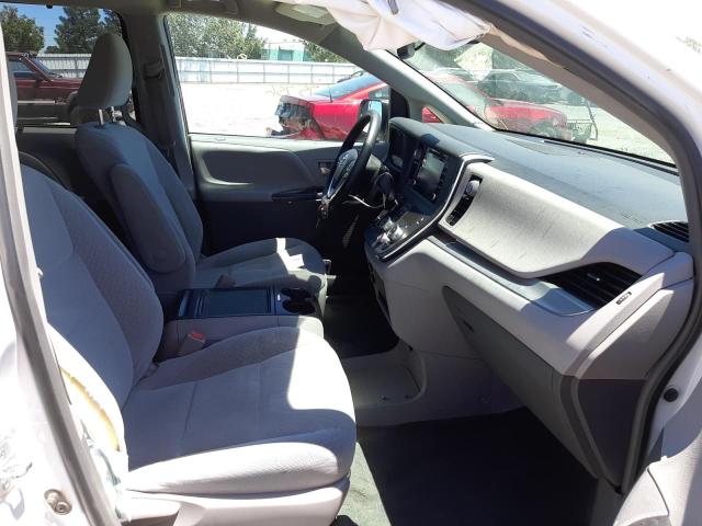 Photo 5 from auction – 2018 TOYOTA SIENNA LE with VIN 5TDKZ3DC7JS908318
