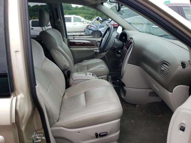 Photo 5 from auction – 2005 CHRYSLER TOWN & COU with VIN 2C8GP64LX5R226530