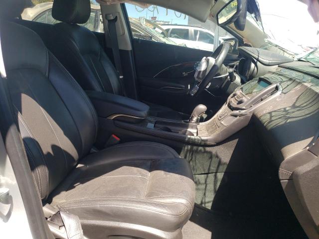 Photo 5 from auction – 2016 BUICK LACROSSE with VIN 1G4GB5G37GF172406