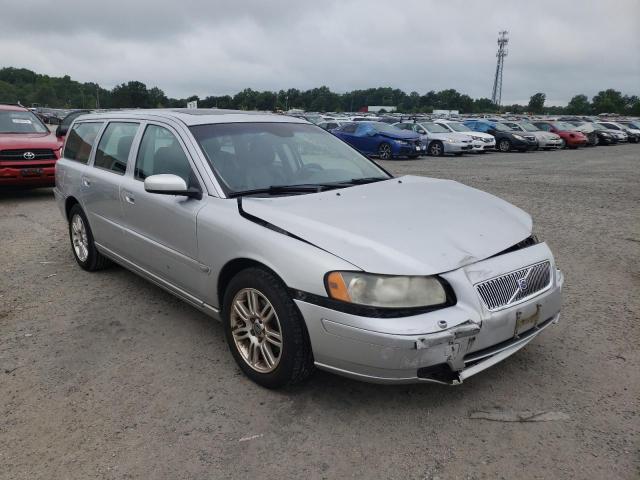 VOLVO V70 2006 with VIN YV1SW612462579107 - Photo from auction