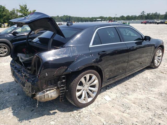 Фото 4 с аукциона – 2017 CHRYSLER 300 LIMITE с VIN 2C3CCAAG3HH647249
