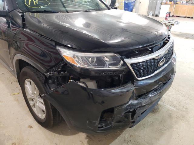 Photo 9 from auction – 2015 KIA SORENTO LX with VIN 5XYKTCA60FG638661