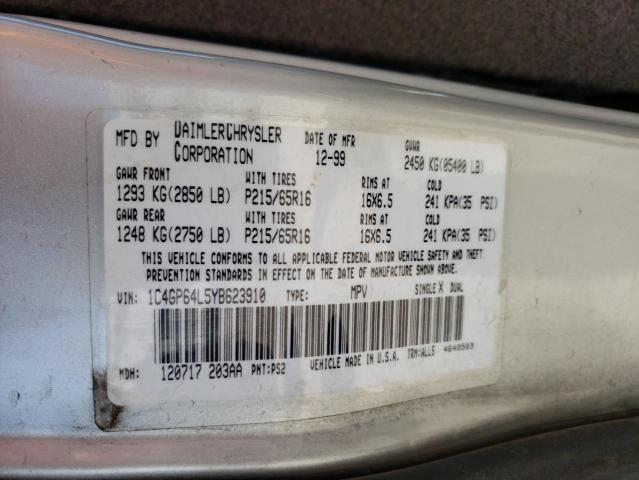 Photo 10 from auction – 2000 CHRYSLER TOWN & COU with VIN 1C4GP64L5YB623910