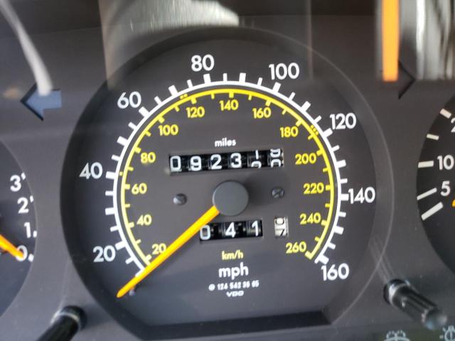 Photo 8 from auction – 1994 MERCEDES-BENZ E 320 with VIN WDBEA32E5RC048231