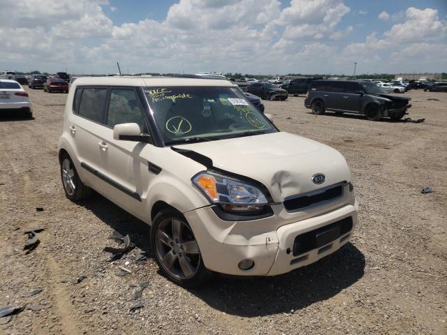 KIA SOUL + 2011 with VIN KNDJT2A27B7346600 - Photo from auction