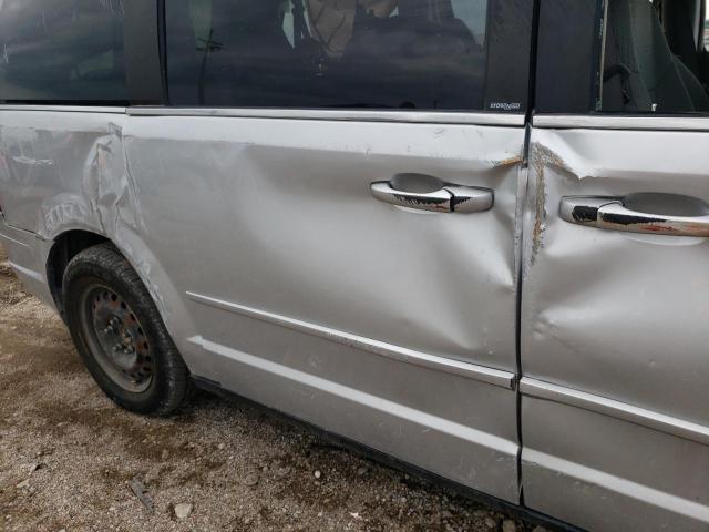 Photo 10 from auction – 2009 CHRYSLER TOWN & COU with VIN 2A8HR44E59R617329