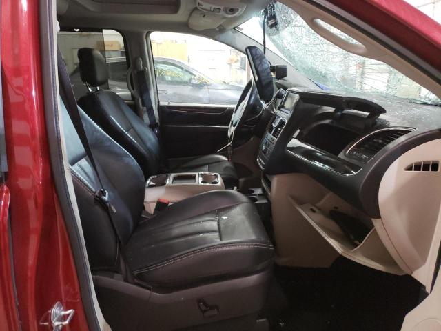 Photo 5 from auction – 2016 CHRYSLER TOWN & COU with VIN 2C4RC1CG1GR271372