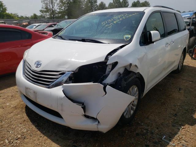Photo 9 from auction – 2011 TOYOTA SIENNA XLE with VIN 5TDYK3DC2BS149531