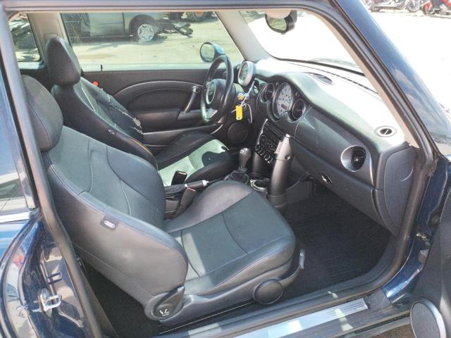 Photo 2 from auction – 2006 MINI COOPER with VIN WMWRC33556TK15398
