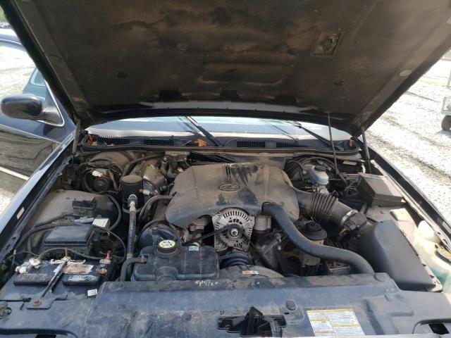 Photo 7 from auction – 2001 MERCURY GRAND MARQ with VIN 2MEFM75W61X647847