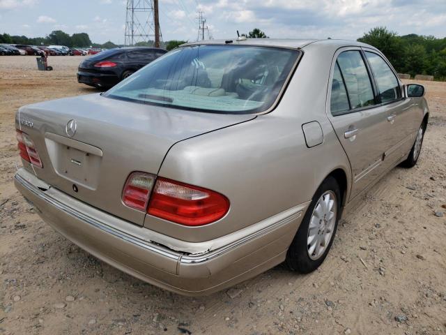 Photo 4 from auction – 2000 MERCEDES-BENZ E 320 with VIN WDBJF65J0YB065775