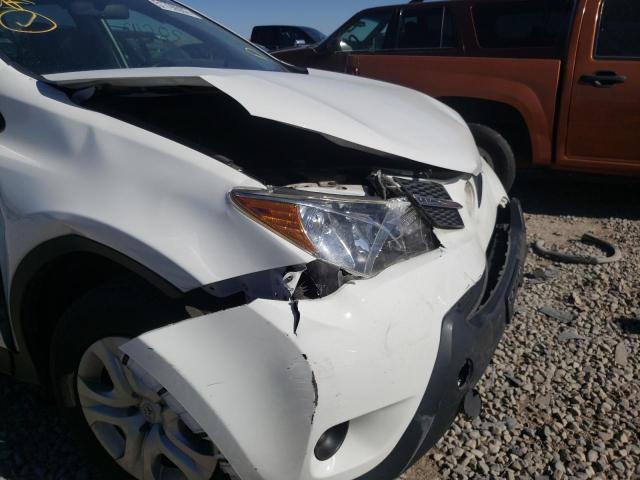 Photo 9 from auction – 2015 TOYOTA RAV4 LE with VIN JTMBFREV8FD145174
