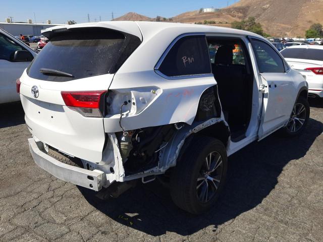 Photo 4 from auction – 2017 TOYOTA HIGHLANDER with VIN 5TDZZRFH5HS212500