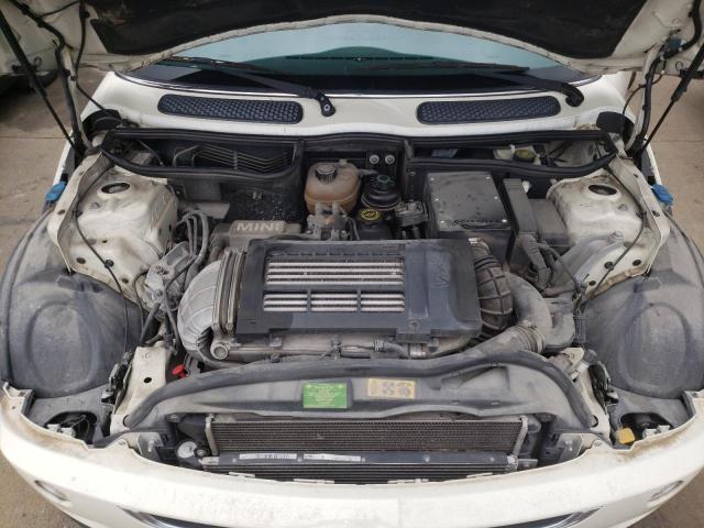 Photo 7 from auction – 2004 MINI COOPER S with VIN WMWRE334X4TD88108