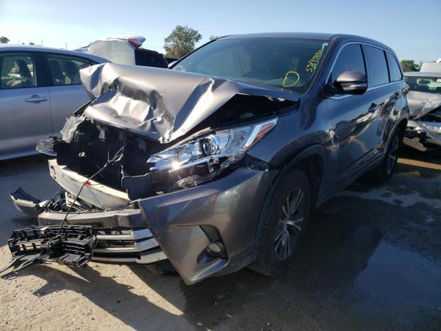 Photo 2 from auction – 2017 TOYOTA HIGHLANDER with VIN 5TDZZRFH7HS217424