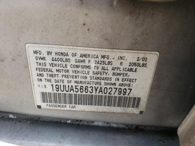Photo 10 from auction – 2000 ACURA 3.2TL with VIN 19UUA5663YA027997