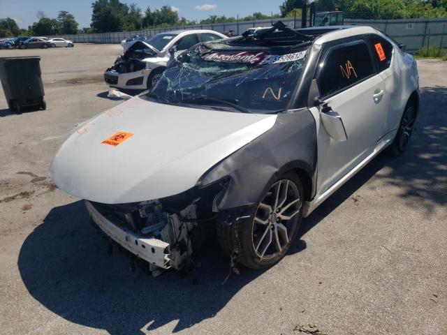Photo 2 from auction – 2015 TOYOTA SCION TC with VIN JTKJF5C73FJ003639
