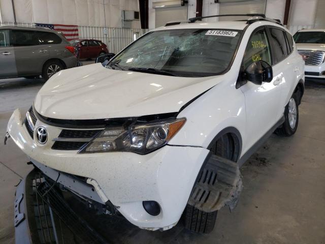 Photo 2 from auction – 2015 TOYOTA RAV4 LE with VIN JTMBFREV2FJ042320