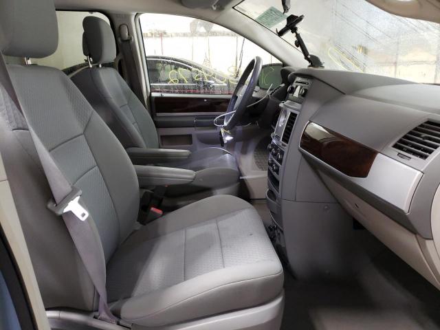 Photo 5 from auction – 2010 CHRYSLER TOWN & COU with VIN 2A4RR5D13AR338328