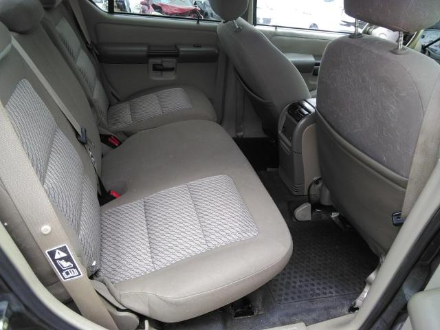 Photo 6 from auction – 2004 FORD EXPLORER S with VIN 1FMZU77K94UA09351