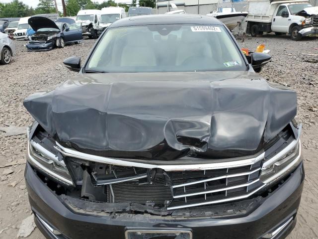 Photo 7 from auction – 2017 VOLKSWAGEN PASSAT SEL with VIN 1VWCT7A39HC064597
