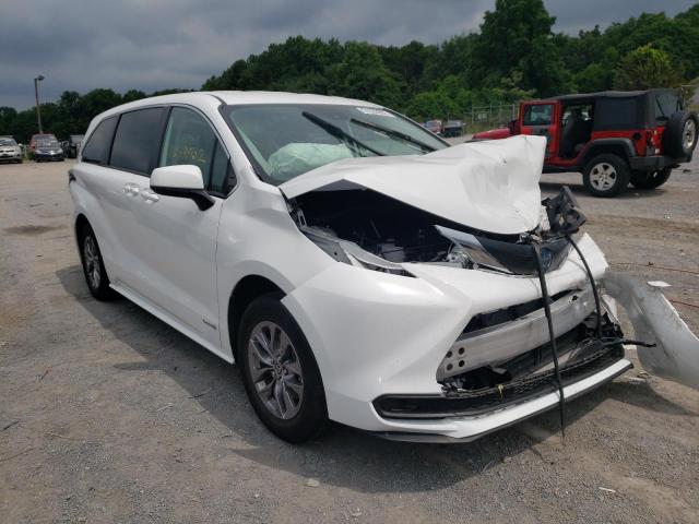 TOYOTA SIENNA LE 2021 with VIN 5TDKRKECXMS042028 - Photo from auction