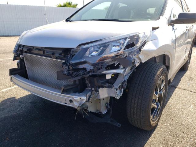 Photo 9 from auction – 2016 HONDA CR-V SE with VIN 2HKRM3H40GH555368
