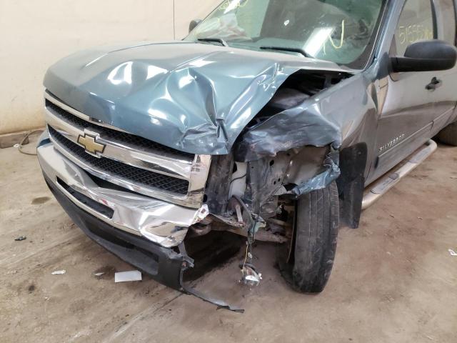 Photo 9 from auction – 2010 CHEVROLET SILVERADO with VIN 1GCSCREA8AZ101953