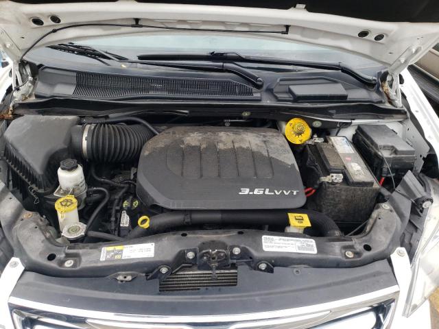 Photo 7 from auction – 2016 CHRYSLER TOWN & COU with VIN 2C4RC1BG6GR298732