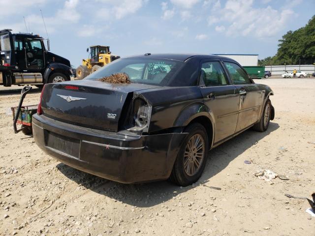 Photo 4 from auction – 2010 CHRYSLER 300 TOURIN with VIN 2C3CA5CV5AH290025