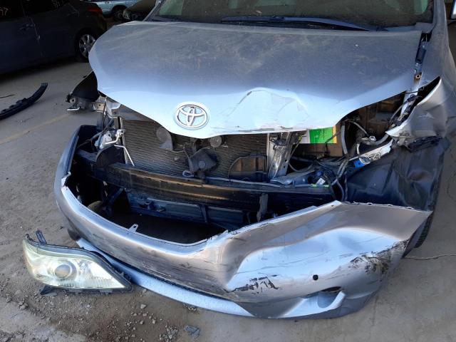 Photo 9 from auction – 2011 TOYOTA SIENNA XLE with VIN 5TDYK3DC1BS079519