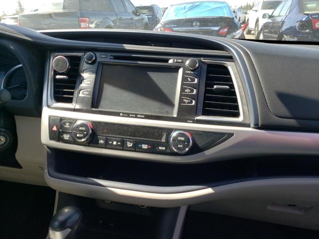 Photo 9 from auction – 2018 TOYOTA HIGHLANDER with VIN 5TDZZRFH4JS259684