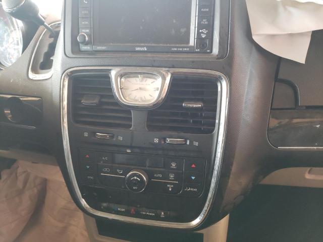 Photo 9 from auction – 2015 CHRYSLER TOWN & COU with VIN 2C4RC1BG8FR696197