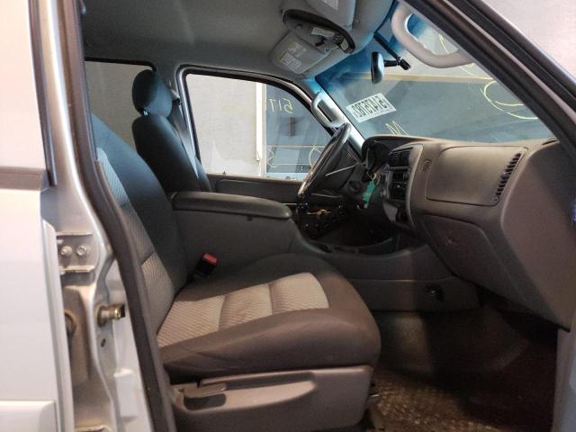 Photo 5 from auction – 2004 FORD EXPLORER S with VIN 1FMZU77K64UB58882