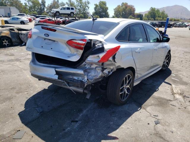 Photo 4 from auction – 2016 FORD FOCUS SE with VIN 1FADP3F27GL301595
