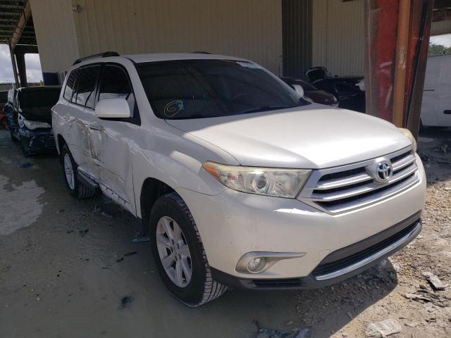 TOYOTA HIGHLANDER 2013 z numerem VIN 5TDZA3EH5DS031574 - Zdjęcie z aukcji