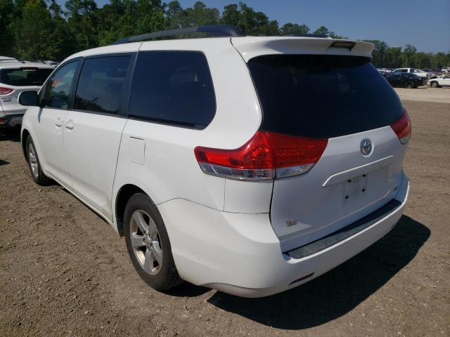 Photo 3 from auction – 2014 TOYOTA SIENNA LE with VIN 5TDKK3DC7ES444800