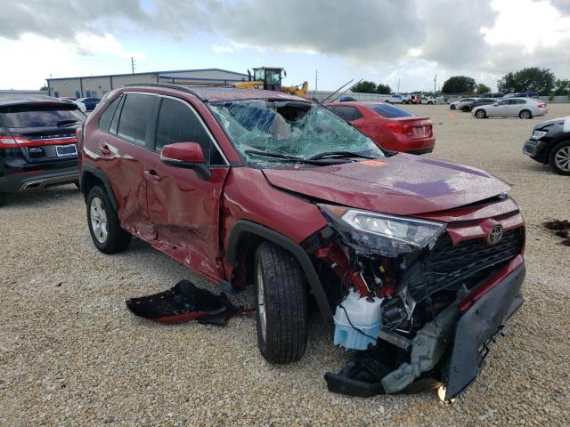 TOYOTA RAV4 XLE 2021 with VIN 2T3W1RFV5MW154896 - Photo from auction