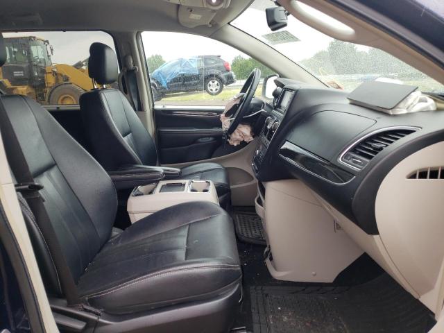 Photo 5 from auction – 2016 CHRYSLER TOWN & COU with VIN 2C4RC1BG7GR255274
